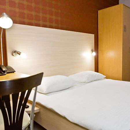 Hotel Olsi Chişinău Chambre photo