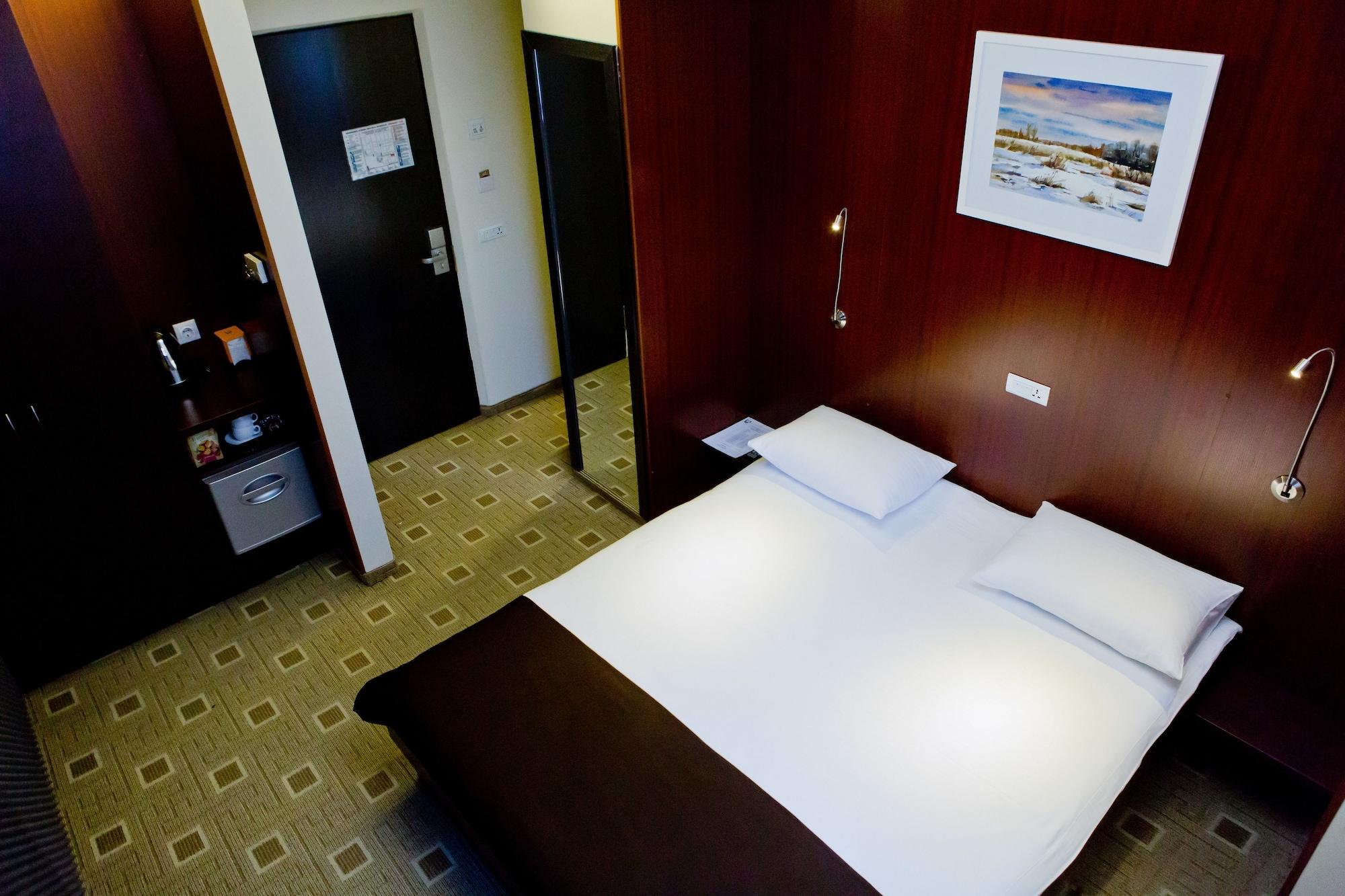 Hotel Olsi Chişinău Extérieur photo
