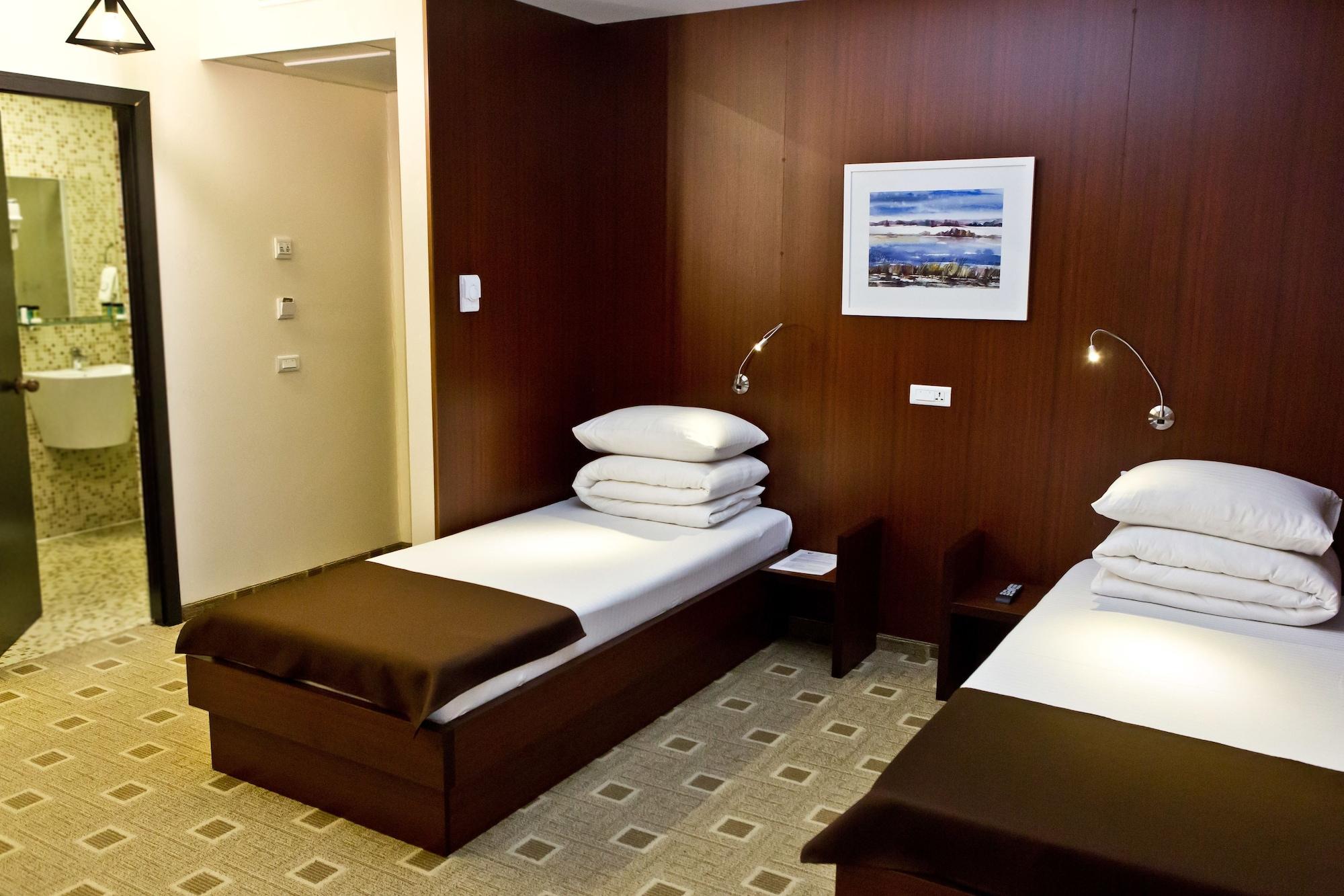 Hotel Olsi Chişinău Extérieur photo