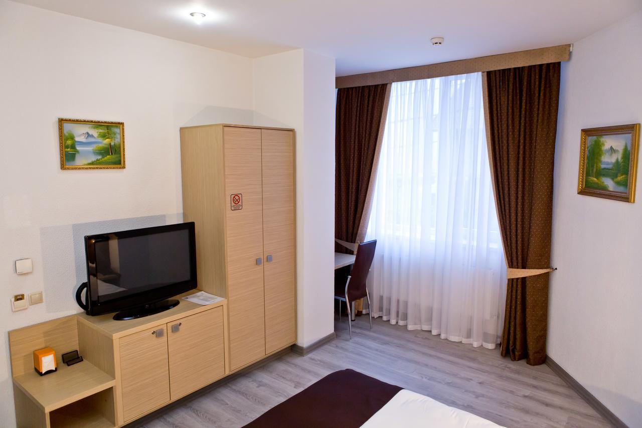 Hotel Olsi Chişinău Extérieur photo