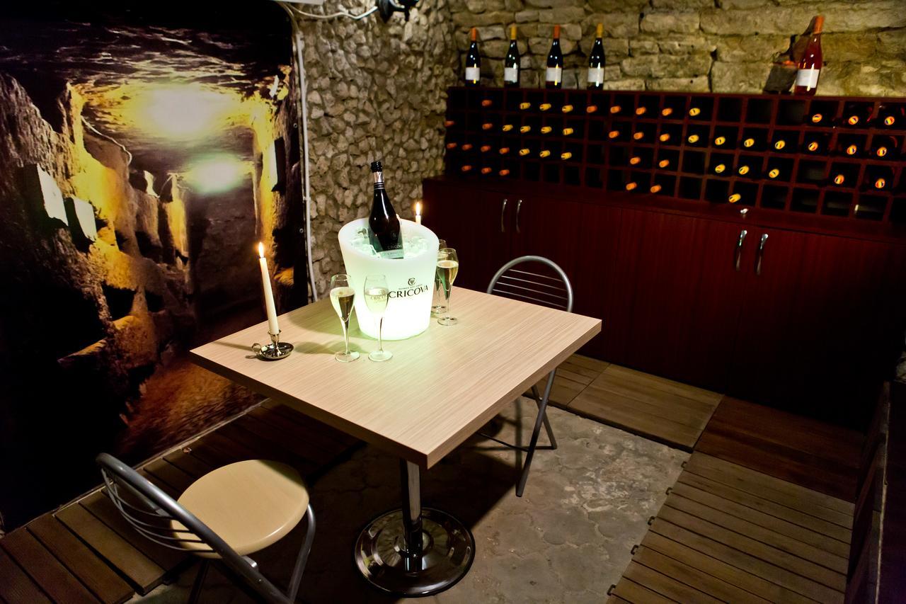 Hotel Olsi Chişinău Extérieur photo