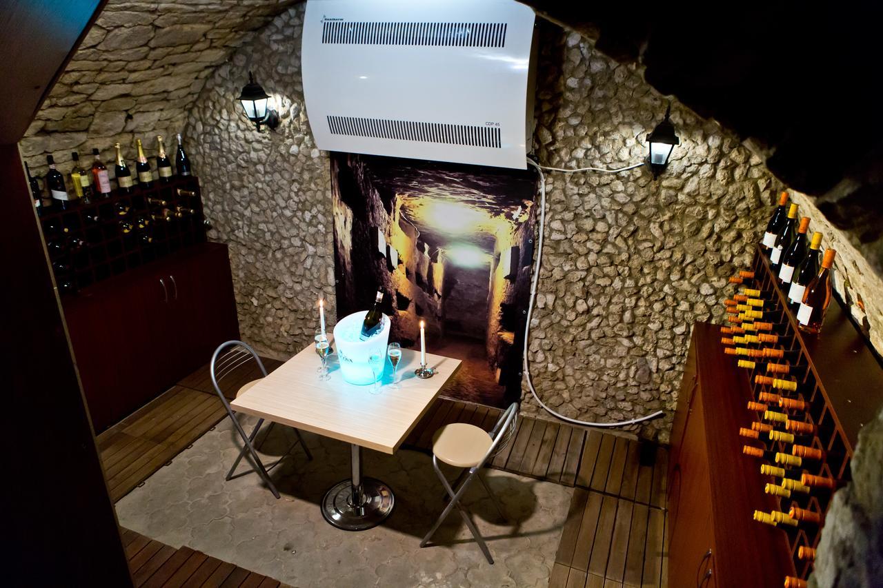 Hotel Olsi Chişinău Extérieur photo